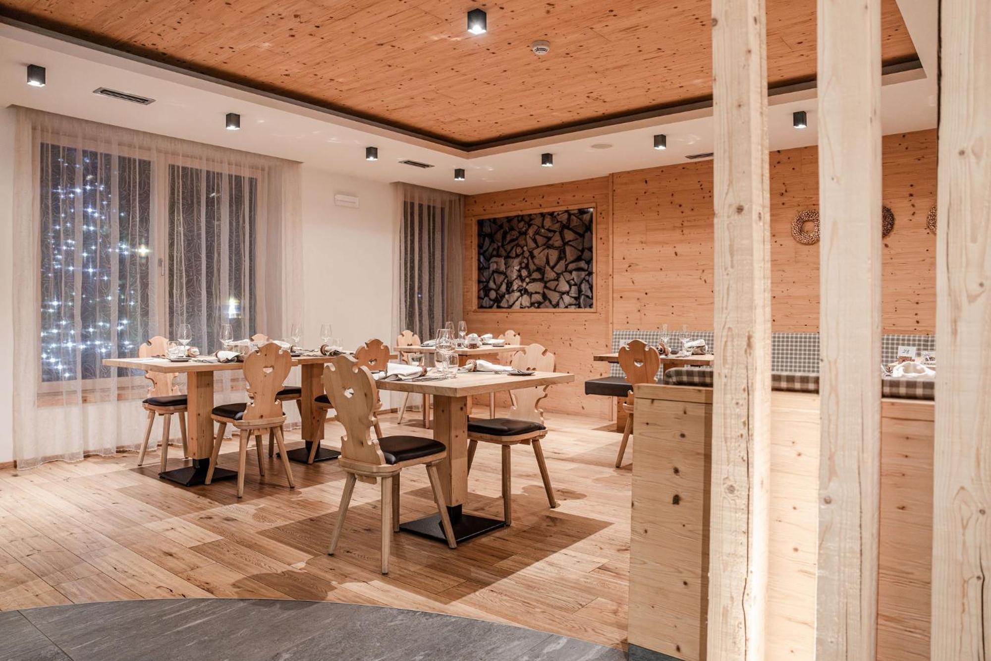 Monroc Hotel Коммеццадура Экстерьер фото