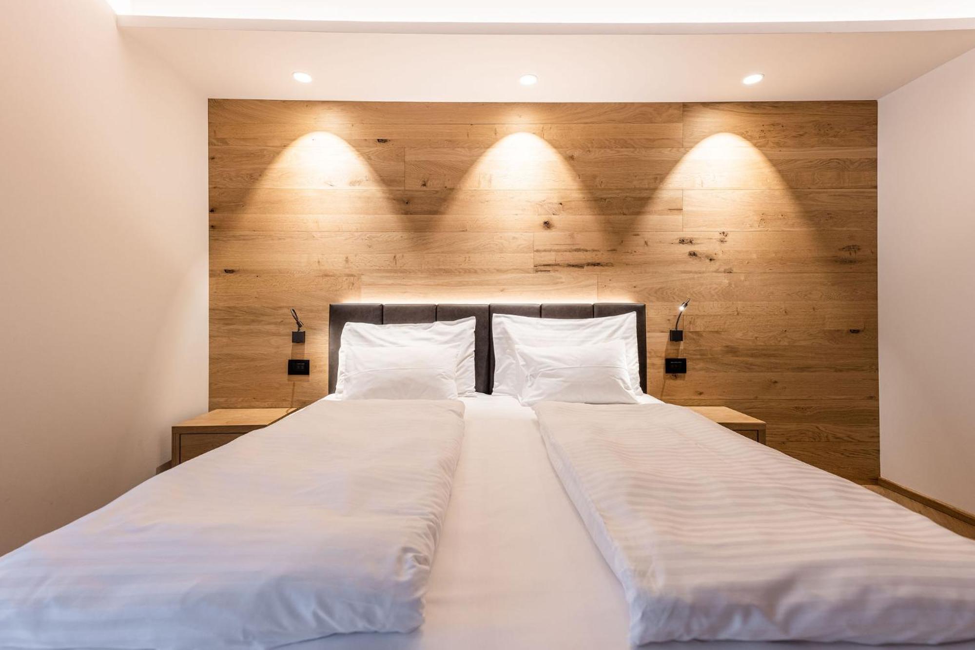 Monroc Hotel Коммеццадура Экстерьер фото