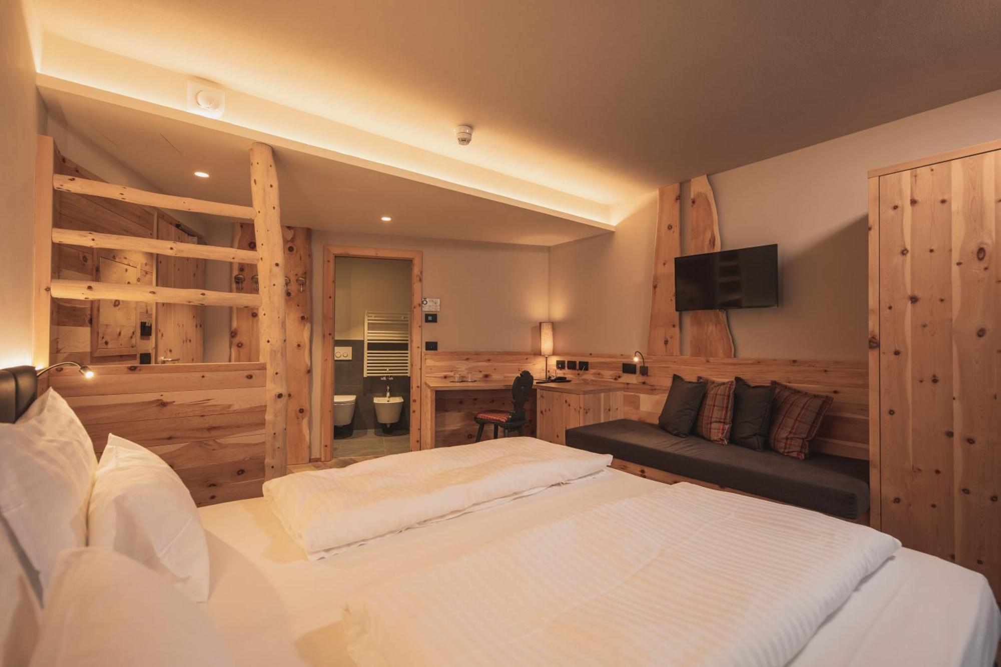 Monroc Hotel Коммеццадура Экстерьер фото